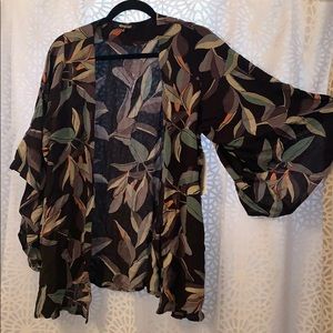 S black,grey, light green, coral Palm Bay kimono